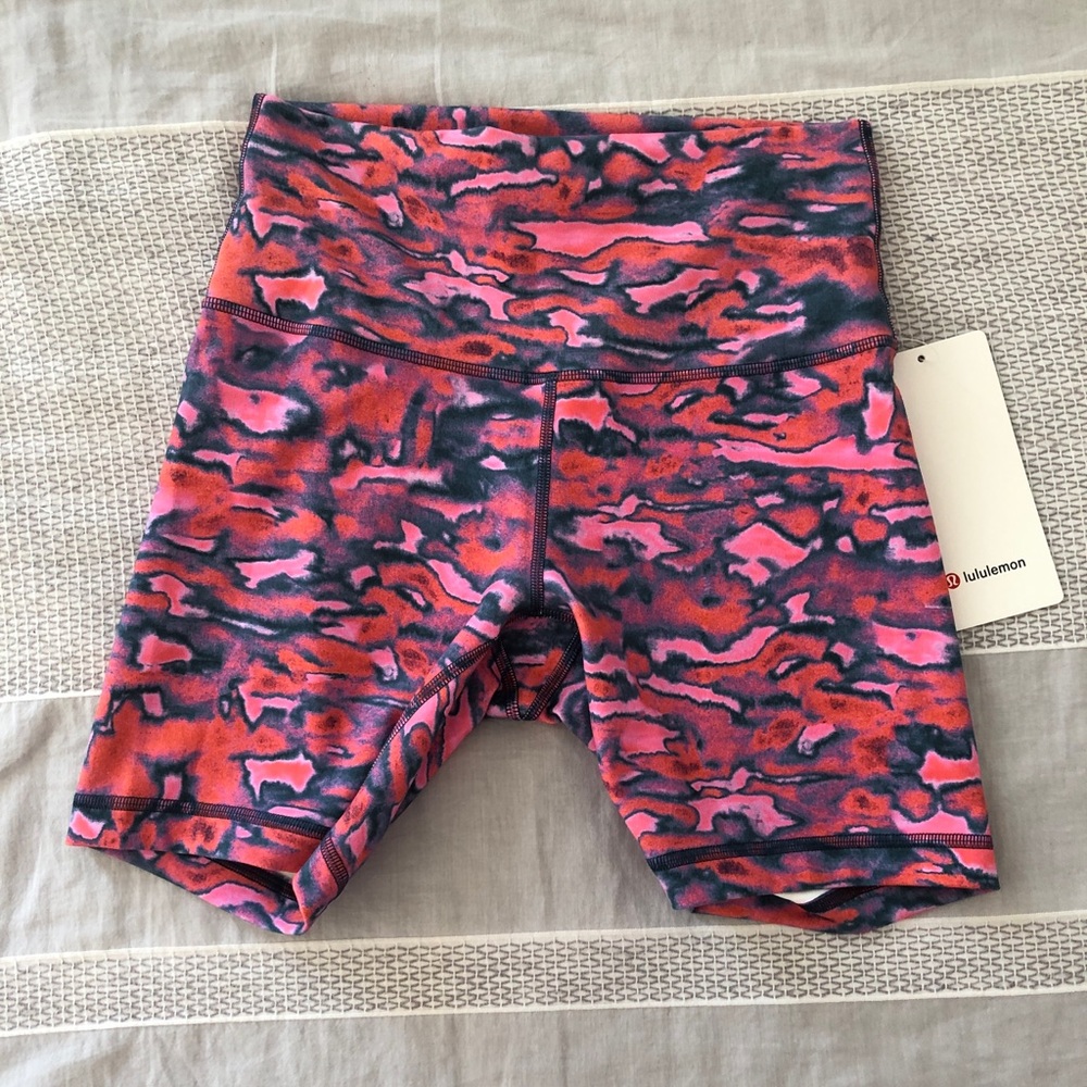 Lululemon Wunder Train High Rise Short 6”